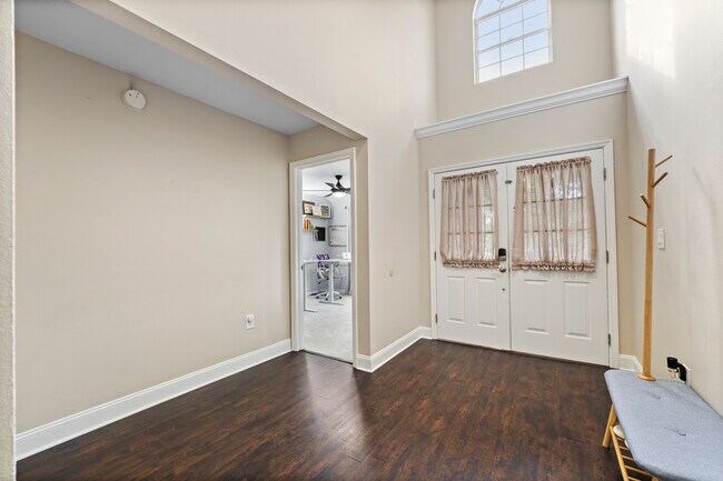 Building Photo - 3220 Tall Timber Dr