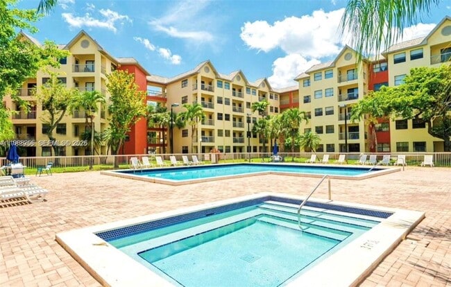 Building Photo - 8353 Lake Dr