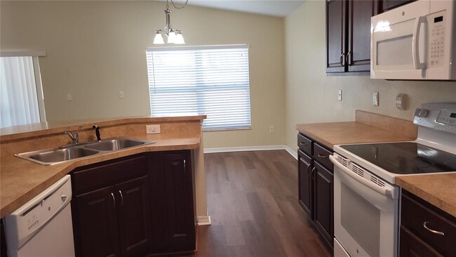 Building Photo - 37146 Highland Bluff Cir