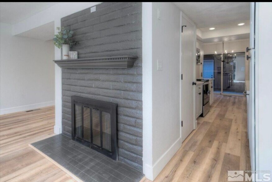 Building Photo - 2014 Branch Ln