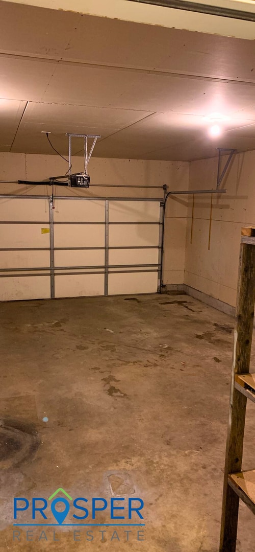 Building Photo - ON6120