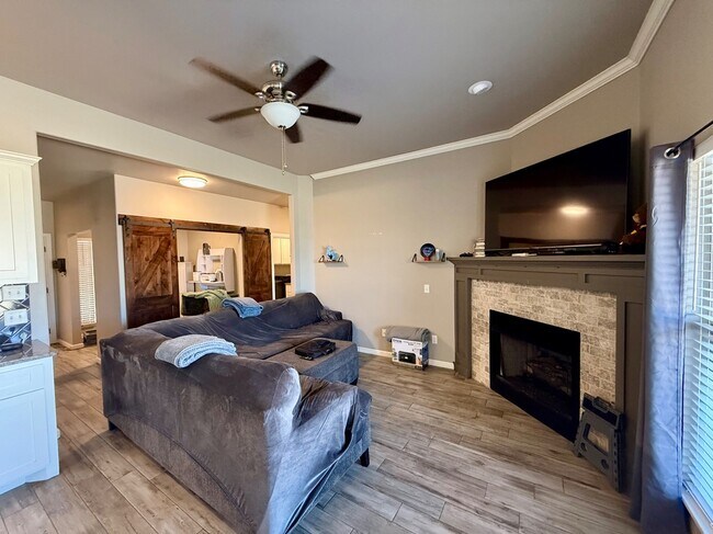 Building Photo - 9401 NW 87th St