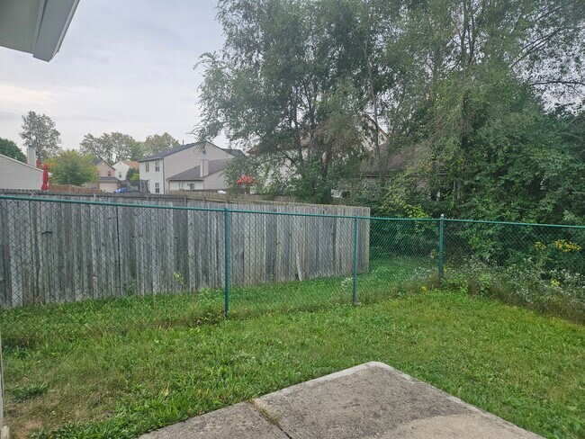 Building Photo - 5835 Cedar Lake Dr