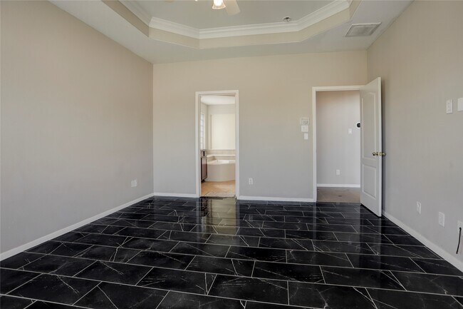 Building Photo - 13419 Sunset Bay Ln