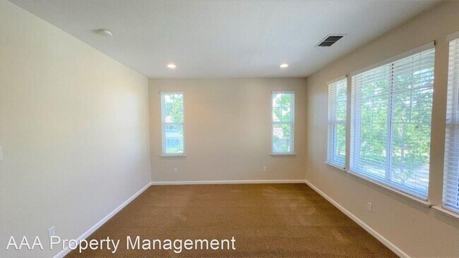 Building Photo - 4 br, 2.5 bath House - 3946 Hidden Grove Ln.
