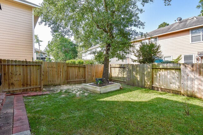 Building Photo - 87 Blue Creek Pl