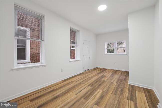 Building Photo - 5628 W Girard Ave