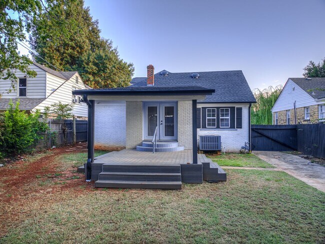 Building Photo - 2525 NW 32nd St