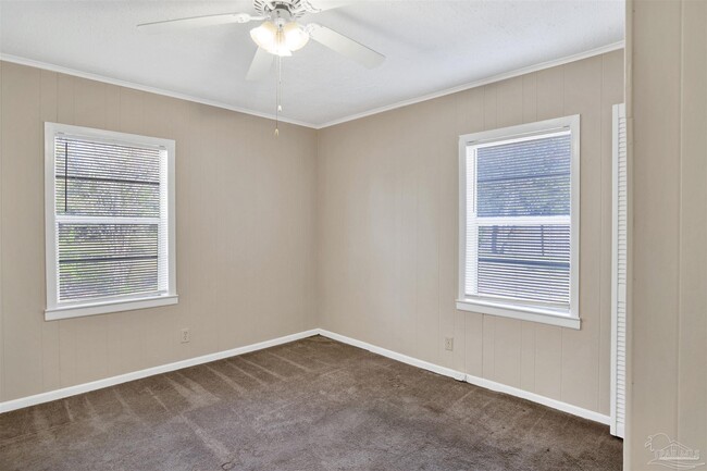 Building Photo - 3206 N Miller St