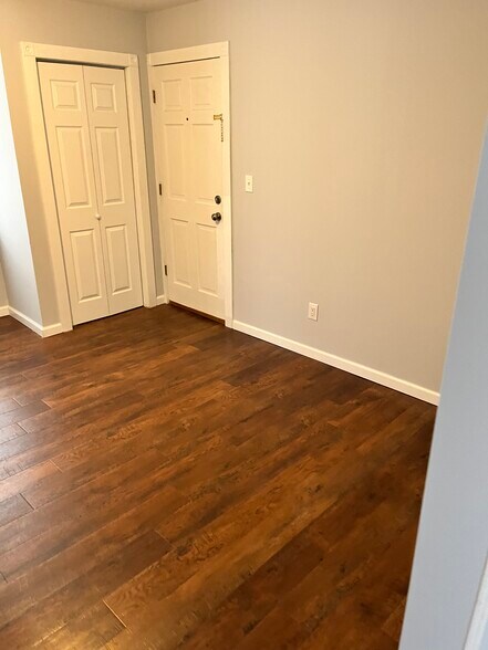 Main Living 2 - 125 Weaver Ave