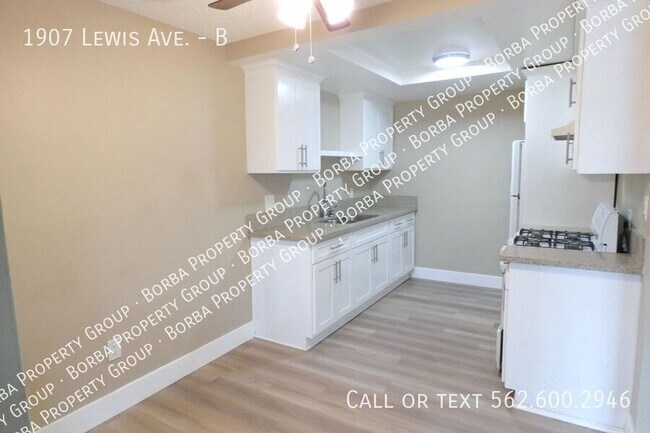 Building Photo - 1907 Lewis Ave