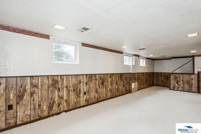 Building Photo - ***Coming soon***