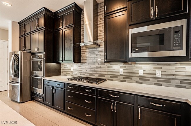 Building Photo - 6465 Farness St