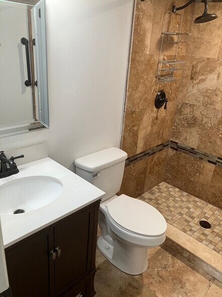 Building Photo - 5428 Swift Rd