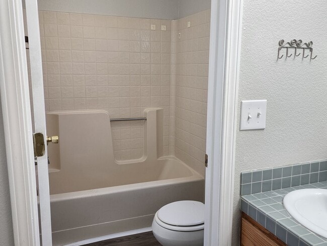 Building Photo - Home For Rent in Carson City