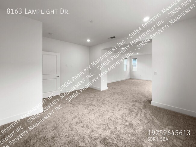 Building Photo - 8163 Lamplight Dr