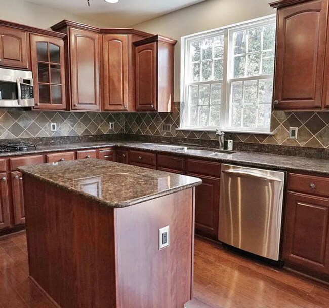 Building Photo - 46123 Gooseneck Dr