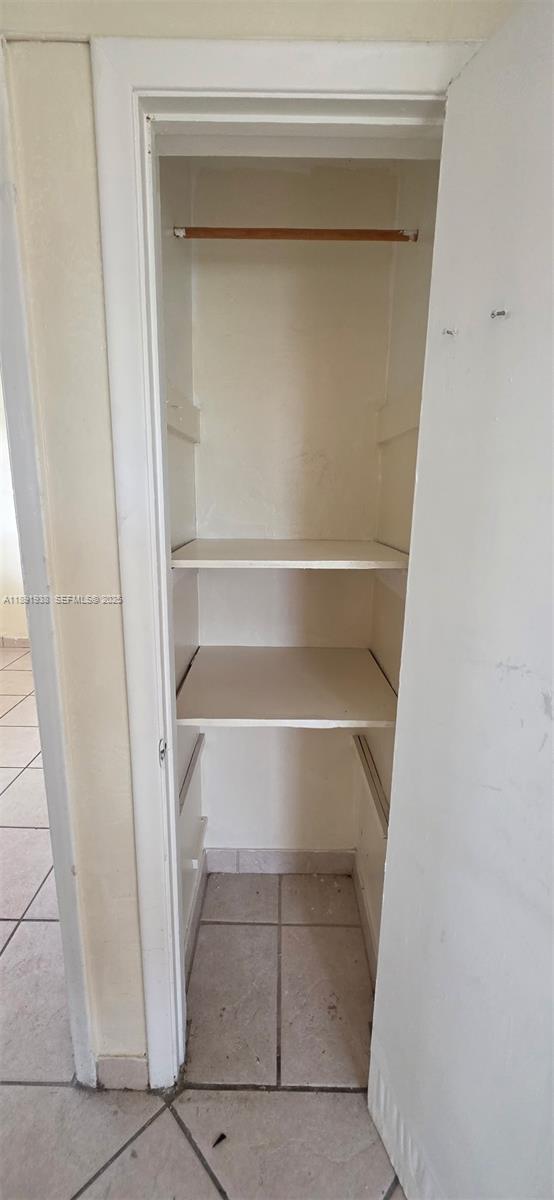 Building Photo - 664 W 29th St