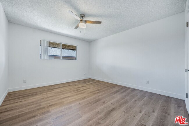 Building Photo - 5700 Ackerfield Ave