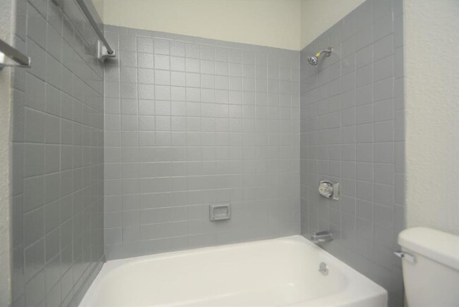 Building Photo - 13151 Walden Rd