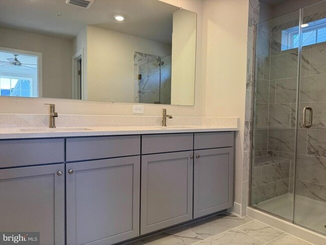 Building Photo - 1809 Parham Wy