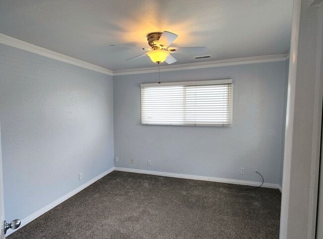 Building Photo - 3 Bd 1 Bath Home Includes Yard Care