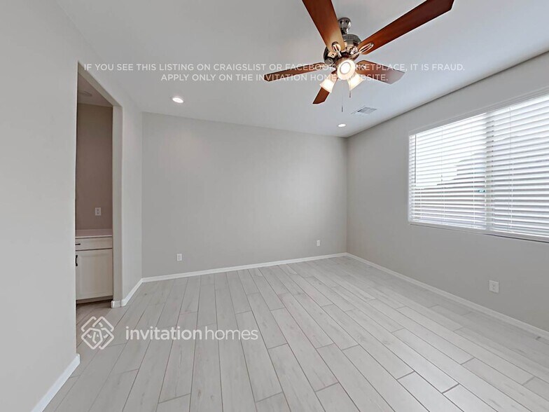 Building Photo - 19615 W Montecito Ave