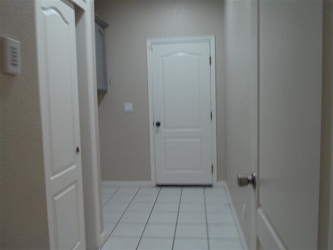 Building Photo - 1810 Patty Dr
