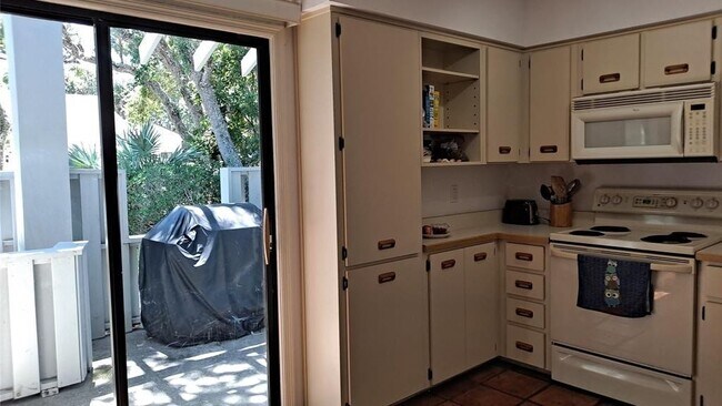 Building Photo - 4303 Gull Cove