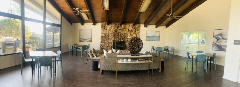 Building Photo - 1110 Meadow Lake Dr