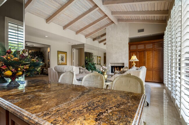 Building Photo - 45640 Rancho Palmeras Dr