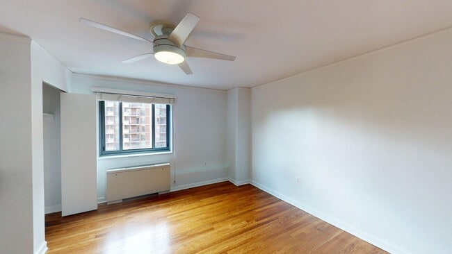 Building Photo - 1200 S Arlington Ridge Rd
