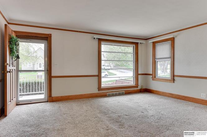 Building Photo - 4667 Poppleton Ave