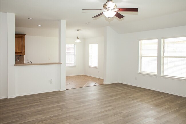 Building Photo - 9402 Borden Bluff Ln