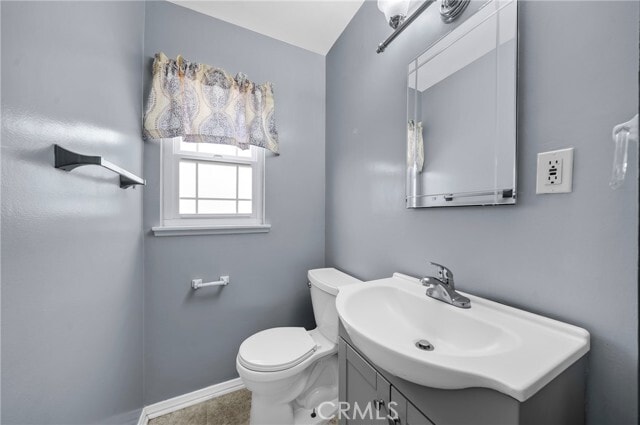 Building Photo - 386 W 16th St