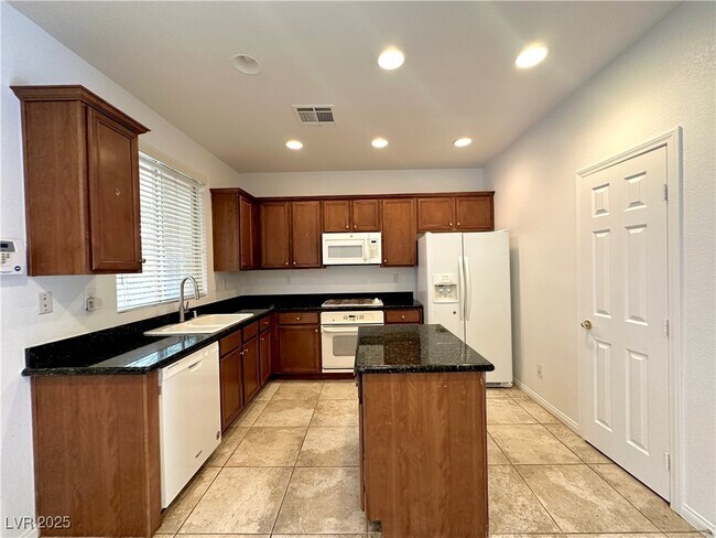 Building Photo - 9871 Mount Madera St