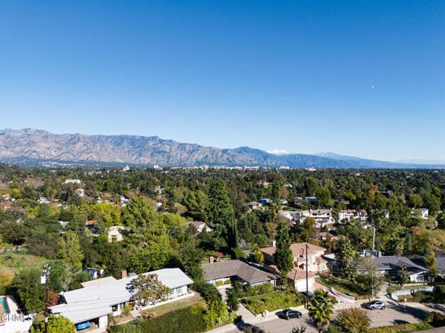 Building Photo - 1370 Cresthaven Dr