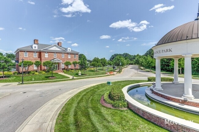 Building Photo - 804 Cupola Dr