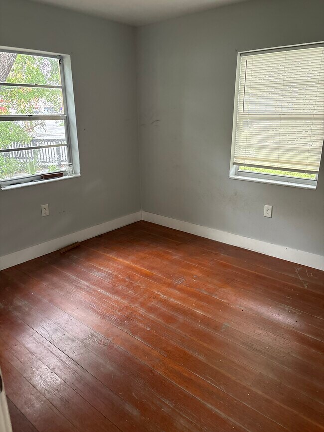 Building Photo - 3712 W Horatio St