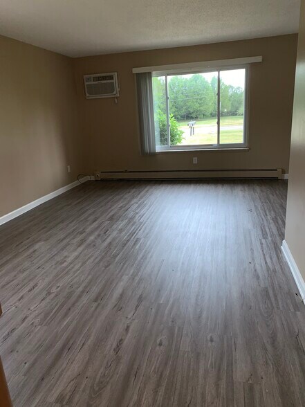 living room - 61035 11 Mile Rd