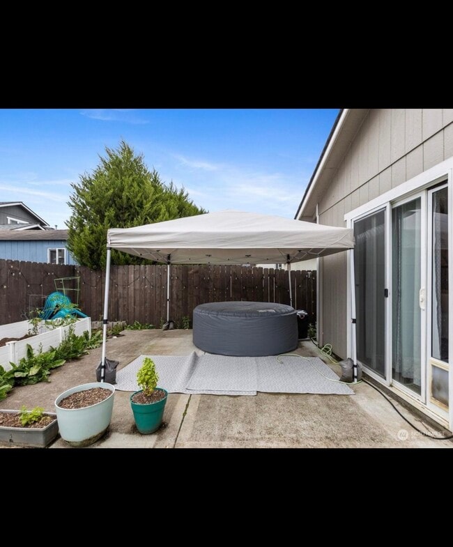 Building Photo - 4331 149th Pl NE