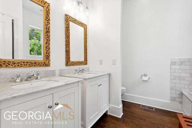 Building Photo - 9212 Selborne Ln