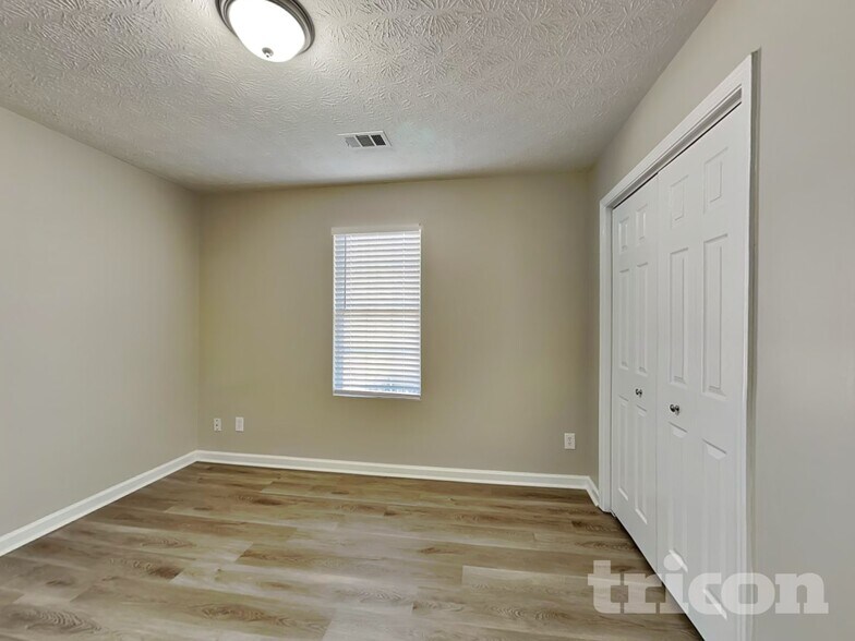 Building Photo - 1507 Upchurch Rd