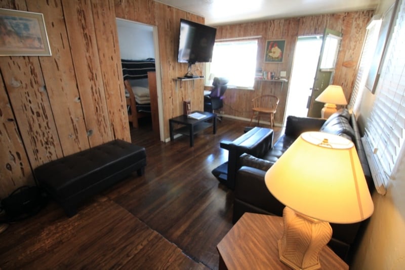 Building Photo - 728 Venice Ct