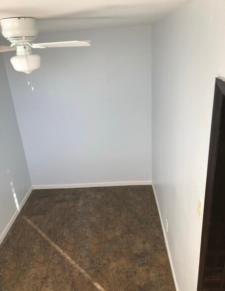 Building Photo - 3139 S Parnell Ave