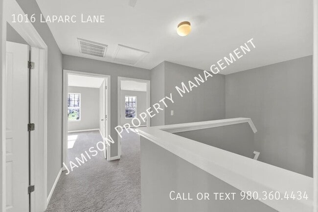 Building Photo - 1016 Laparc Ln