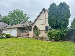 Building Photo - In town Poulsbo rambler now available