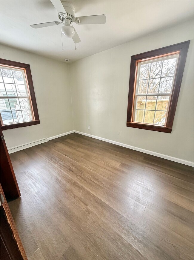 Building Photo - 56 Pine Trail