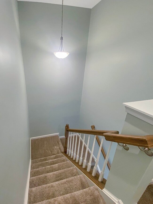 Building Photo - Modern 3-Bedroom in FoxCreek!