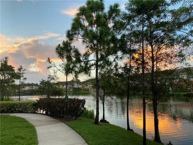 Building Photo - 256 SW 6th Ct